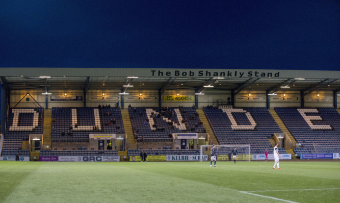 06/12/14 SCOTTISH PREMIERSHIP
DUNDEE v ICT
DENS PARK - DUNDEE
Thousands of seats remain empty at Dens Park