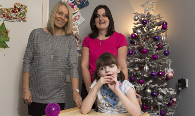 Victoria with mum Lisa Ritchie and Helen Stott, left.