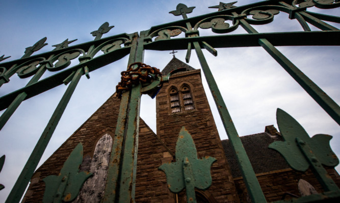 Developers have won extra time to progress the conversion of the derelict Kinfauns Church.