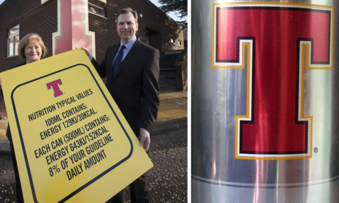 Public health minister Maureen Watt and Managing Director of Tennent's  Alastair Campbell showing the new calorie info to be displayed on Tennent's lager cans, bottles and beer mats.