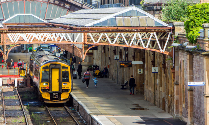 The trio arranged to meet at Perth Railway Station.