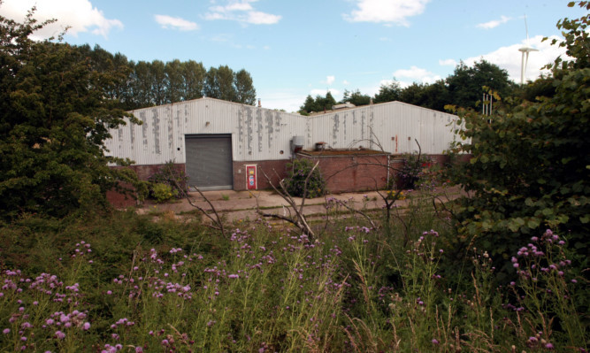 Plans for football pitches to be developed at the Baldovie Industrial Estate have been blocked despite a last ditch attempt.