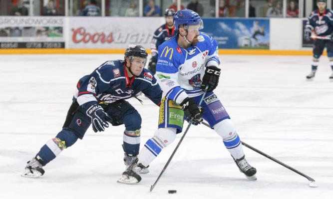 Action from Dundee Stars v Coventry Blaze.