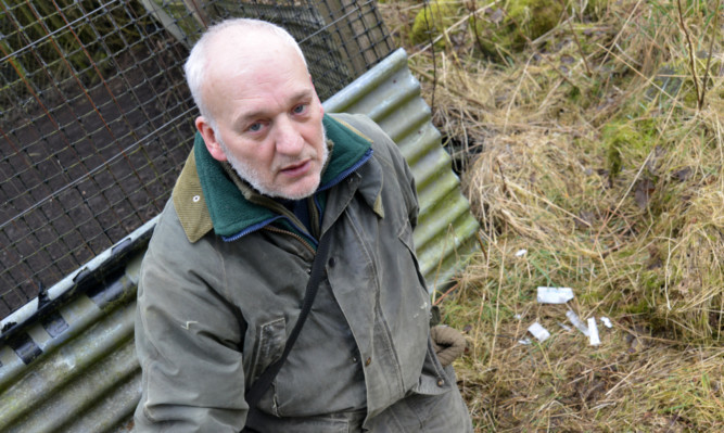 George Kinnell found needles and drugs paraphernalia beside Brucefield Allotments, along a walkway frequently used by families with children.