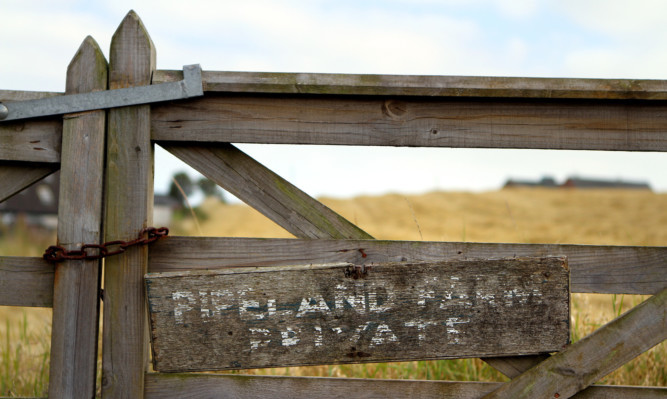 A challenge against plans to build a new school at Pipeland Farm was upheld by judges.