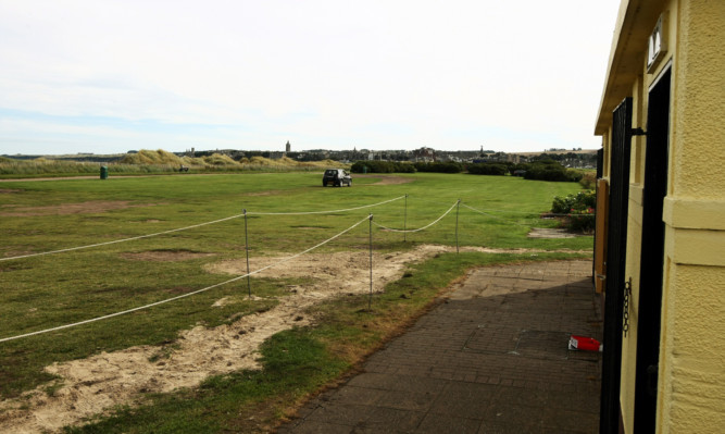 The toilet block at West Sands is to be replaced.