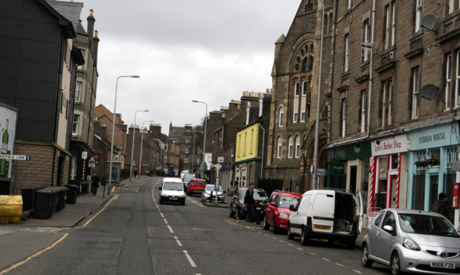 Councillors want talks to help revitalise Perth Road in Dundee.