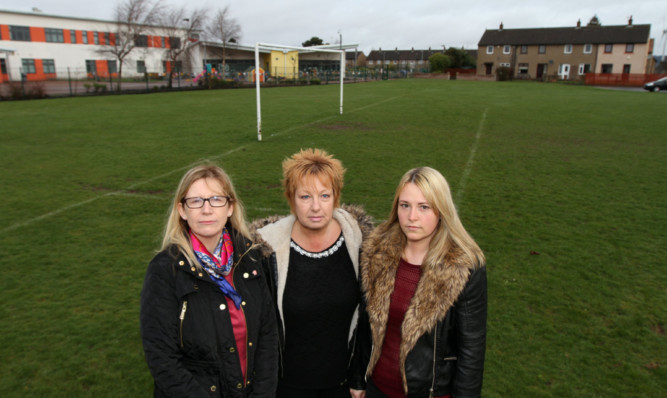 Jemma Kelly, right, and Ruth Rose, centre, with Councillor Lesley Brennan.