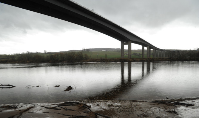 The body was discovered in the Tay near to the Friarton Bridge.