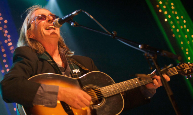 Dougie MacLean, best known for his hit Caledonia, will be performing at the Glenfarg Folk Feast 2016 on Sunday.