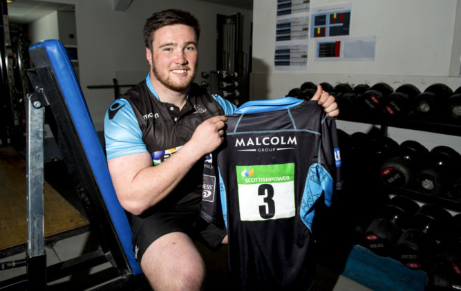 Zander Fagerson has signed on until 2019 at Scotstoun.