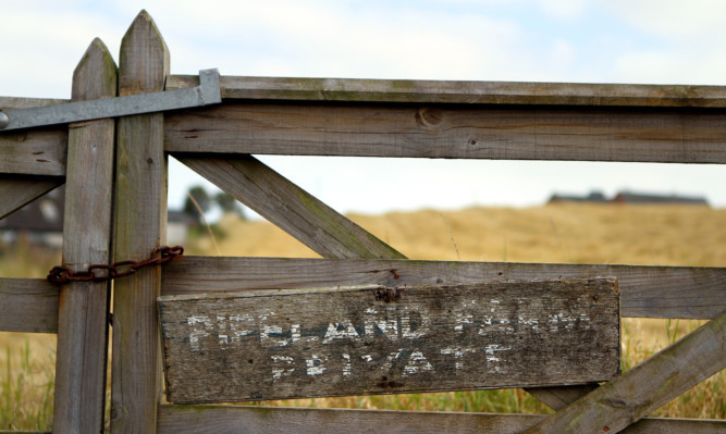 Fife Council's plans to build a new Madras College at Pipeland were halted after an appeal by campaigners.