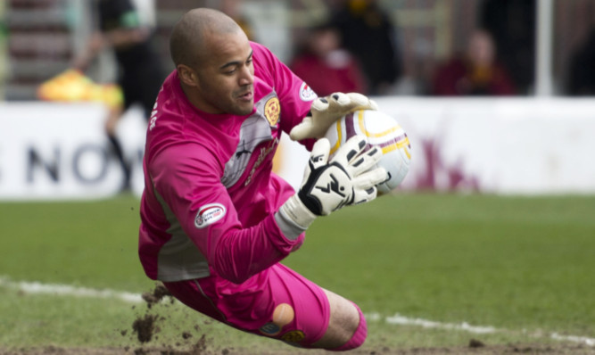 Darren Randolph is joining Championship side Birmingham City.