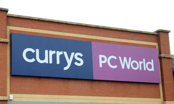 General view of  Currys/PC World,  Burton On Trent, Staffordshire . PRESS ASSOCIATION Photo. Picture date: Thursday December 6, 2012. See PA story. Photo credit should read: Rui Vieira/PA Wire