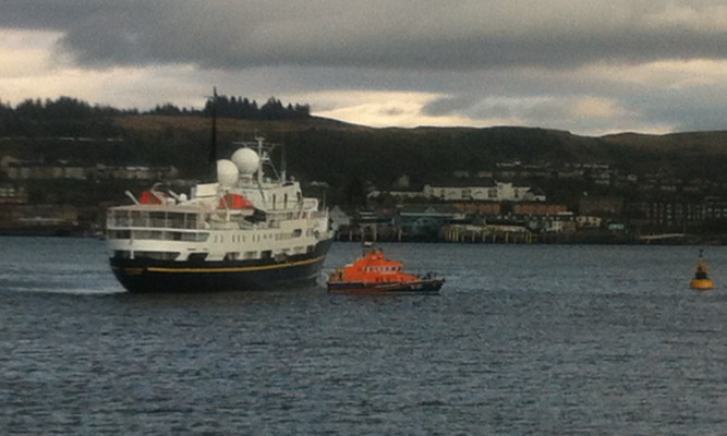 Oban Lifeboat on the scene of the grounding at Oban Bay on Monday evening.