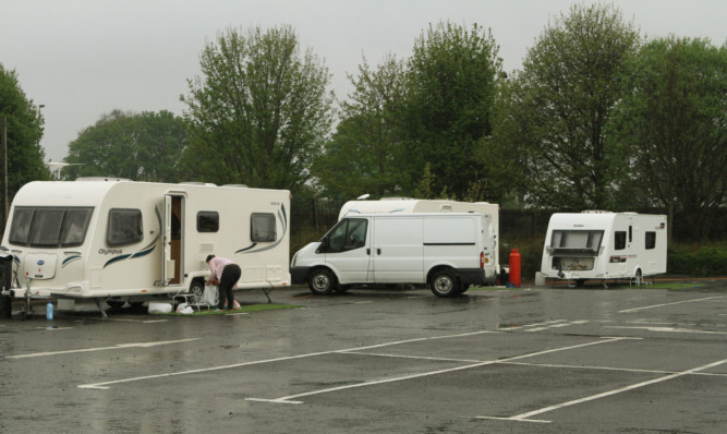 The travellers camped out in the B&Q Extra car park on Kings Cross Road in Dundee.