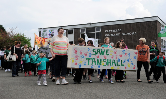Parents and pupils protest against the closure of Tanshall Primary School in Glenrothes.