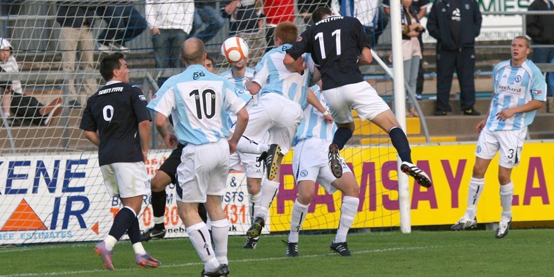 Kris Miller, Courier, 27/07/10, Sport. Picture today at Station Park, Forfar.
Forfar V Dundee. Pic shows Dundee attacking in first half, Forsyth's header narrowly missed the target.