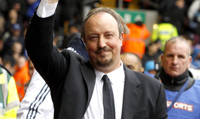 Rafael Benitez replaces Walter Mazzarri at Napoli.