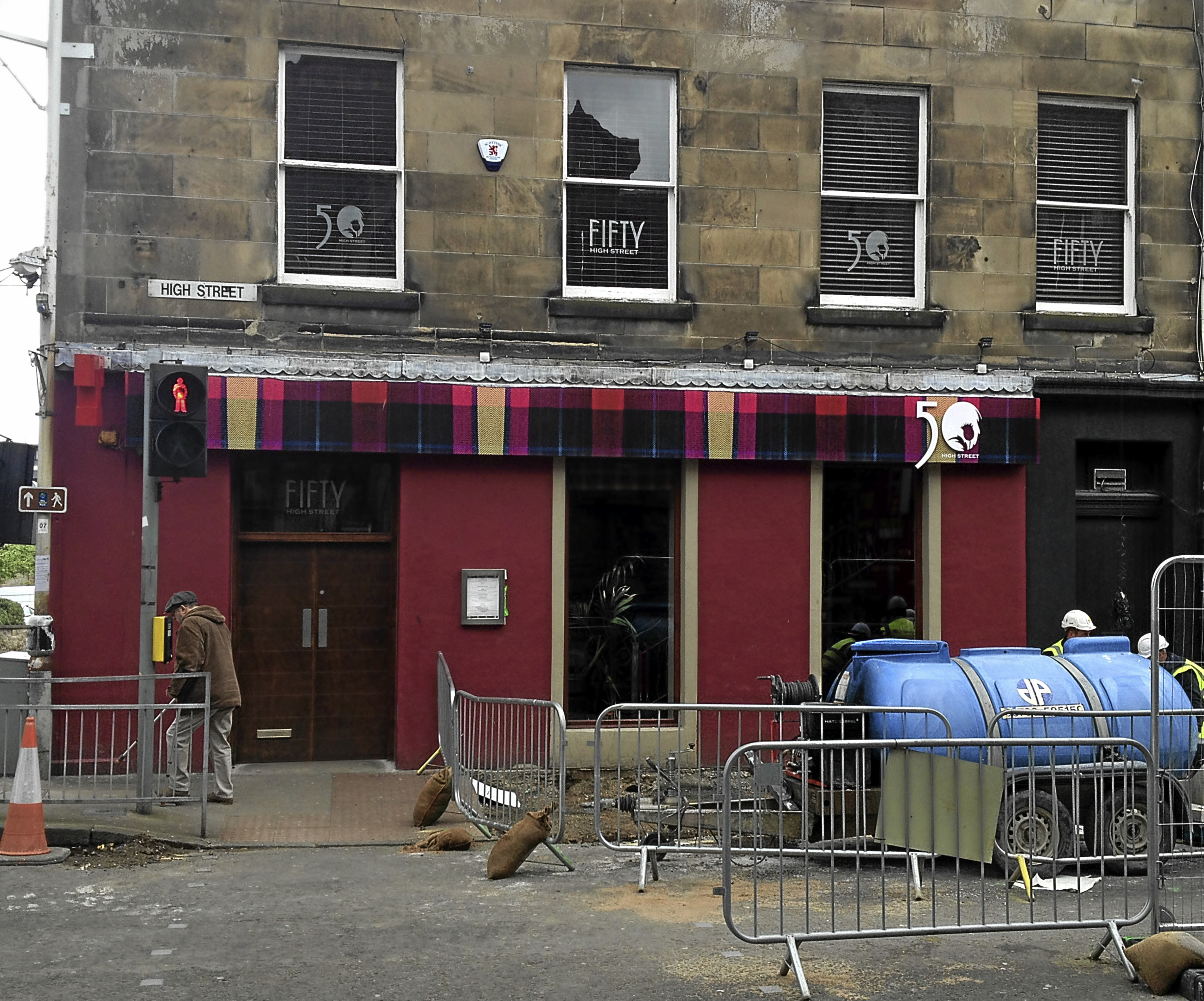 Fifty High Street in Kirkcaldy is closing down.