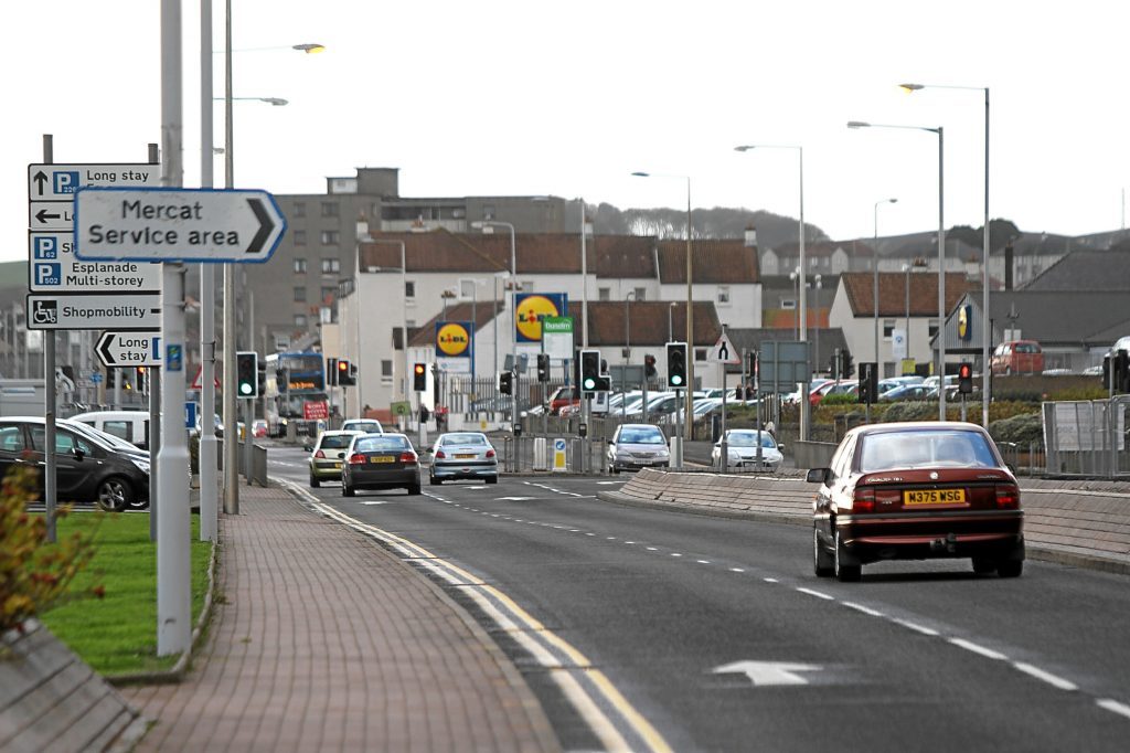 Councillors will be asked to halve number of driving lanes on Kirkcaldy