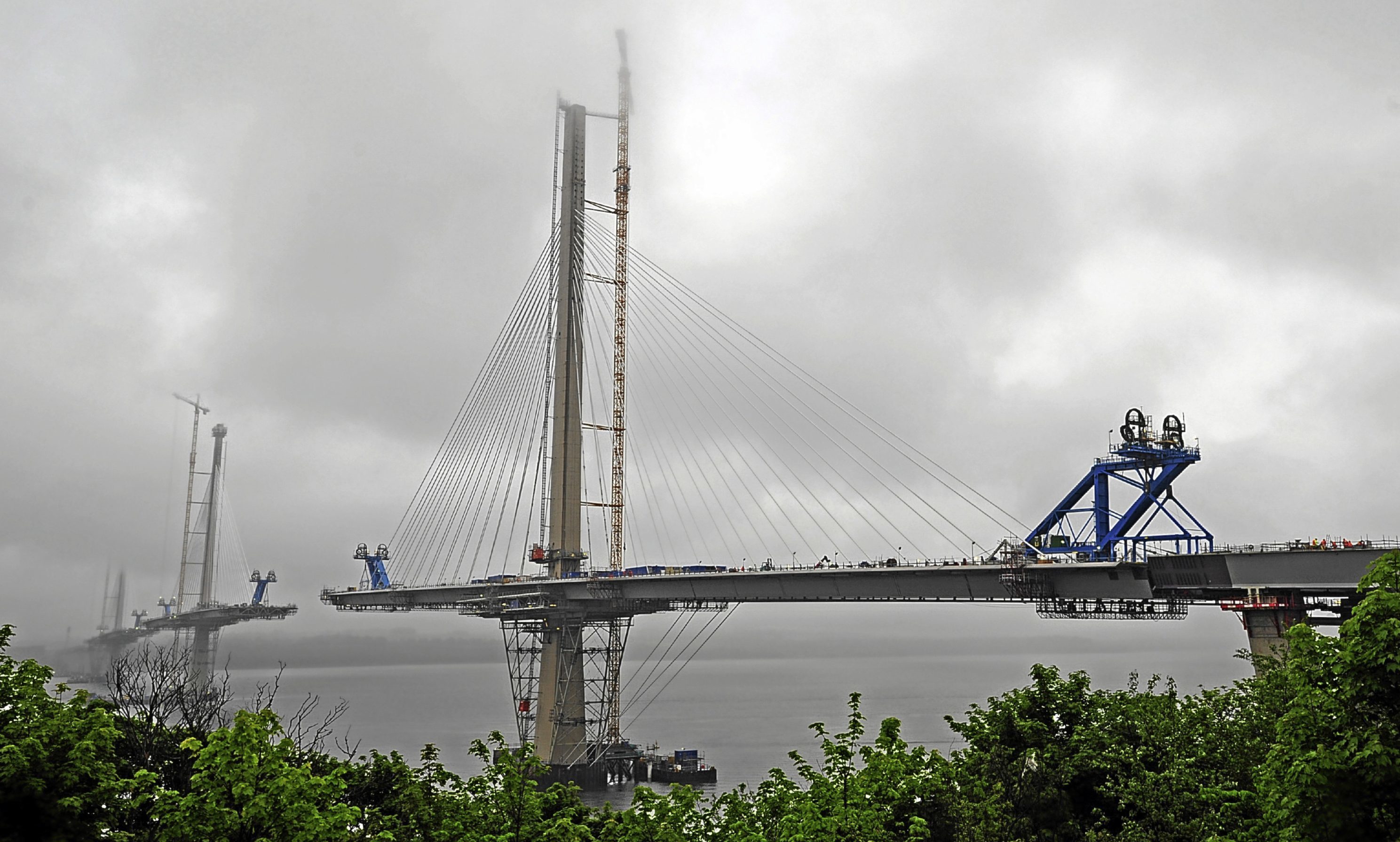 Work continues on the  Queensferry Crossing.