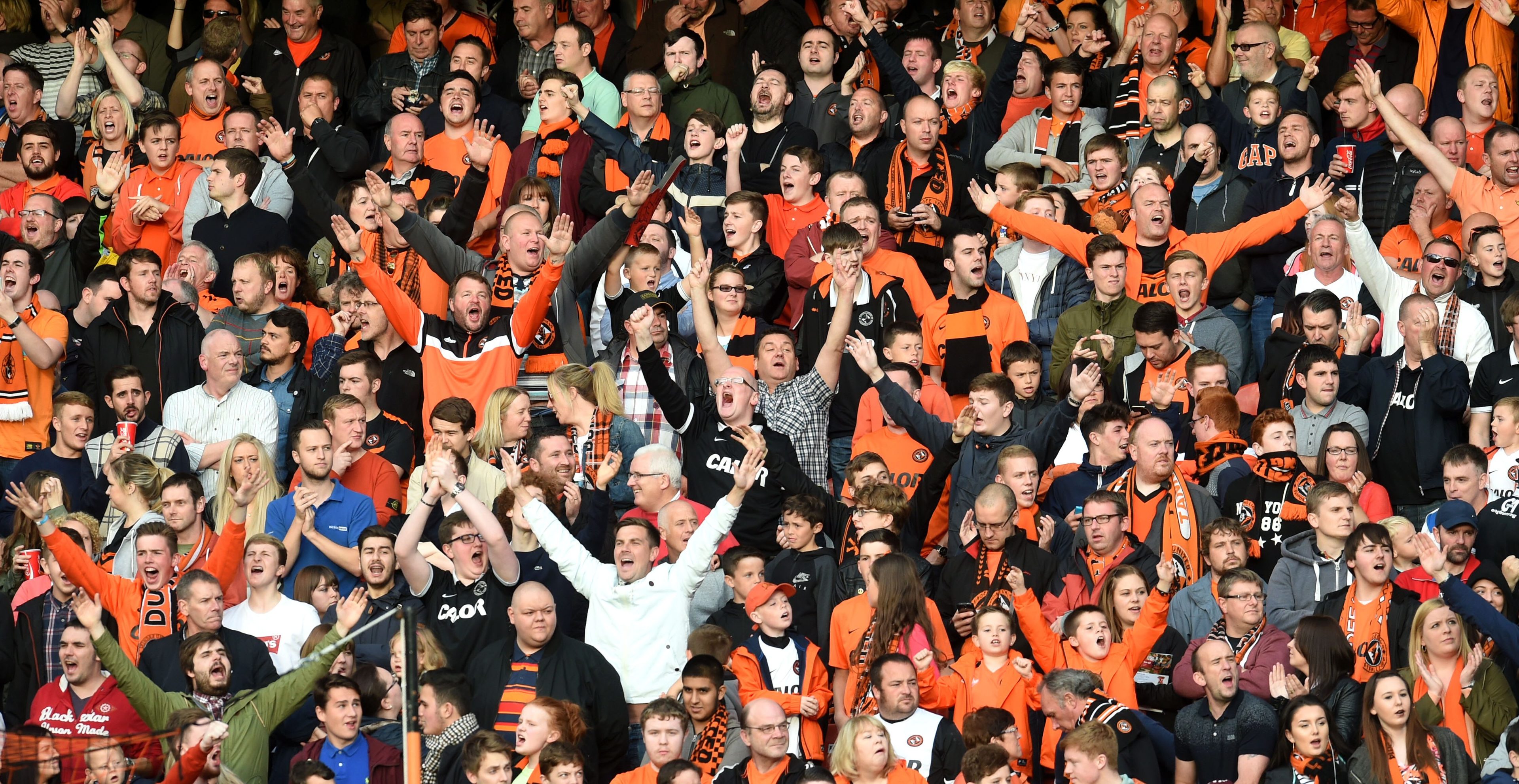 Dundee Utd fans make some noise in happier times