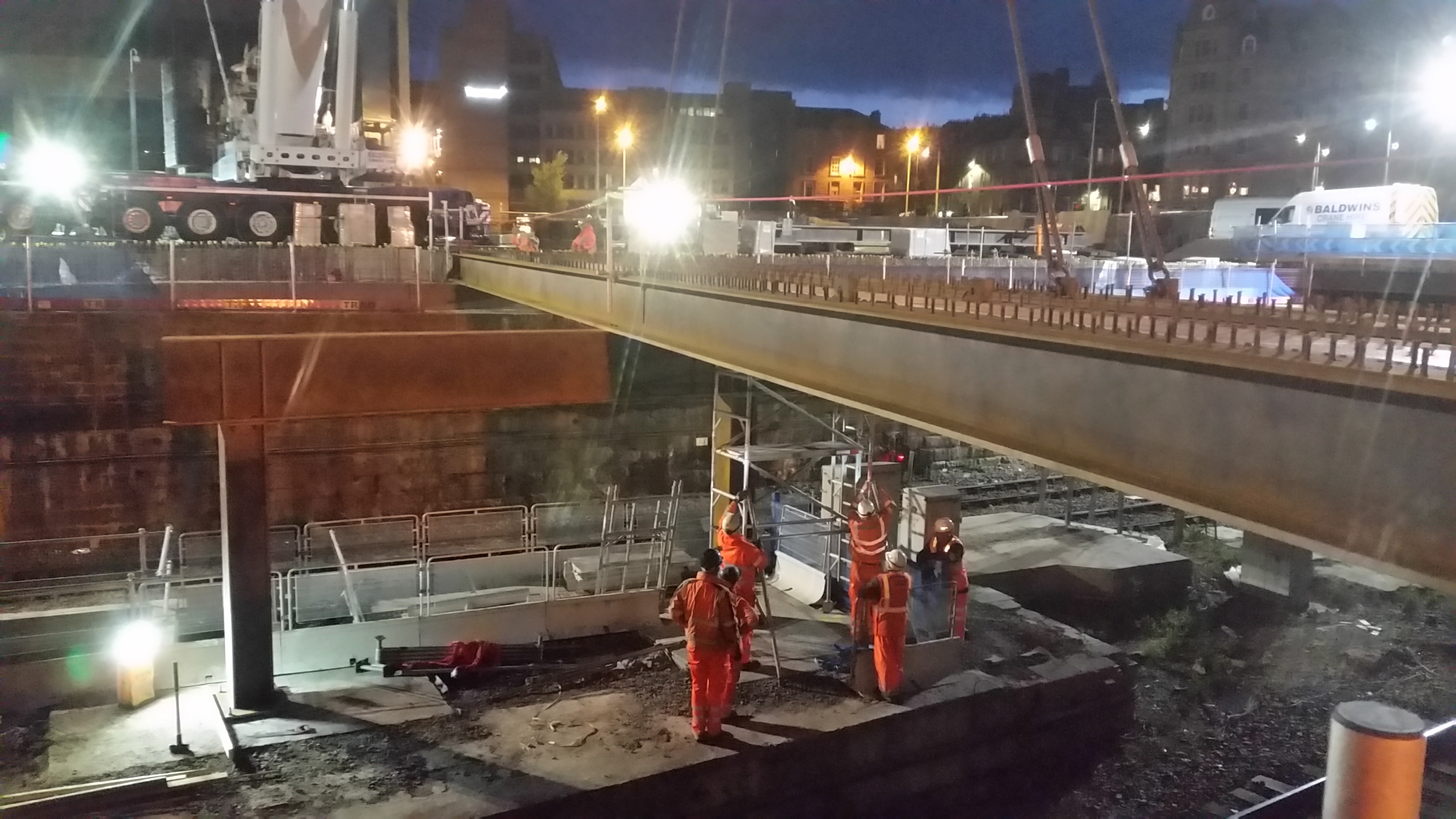 Installation of the first set of 18 tonne steel beams at Dundee railway station.