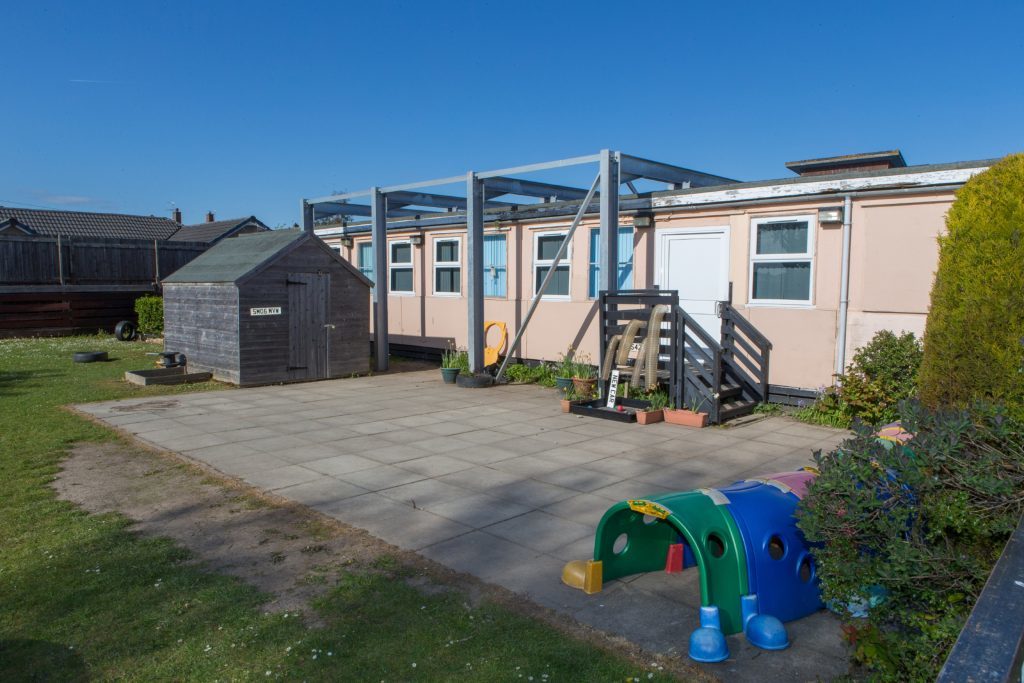 Cllr Neil Crooks is concerned that a child will be hurt as they are being reported as climbing onto the roof of the Capshard Community Hub in Kirkcaldy, and playing, causing damage to the hut itself, and could also result in a fall with severe consequences if it were to happen.