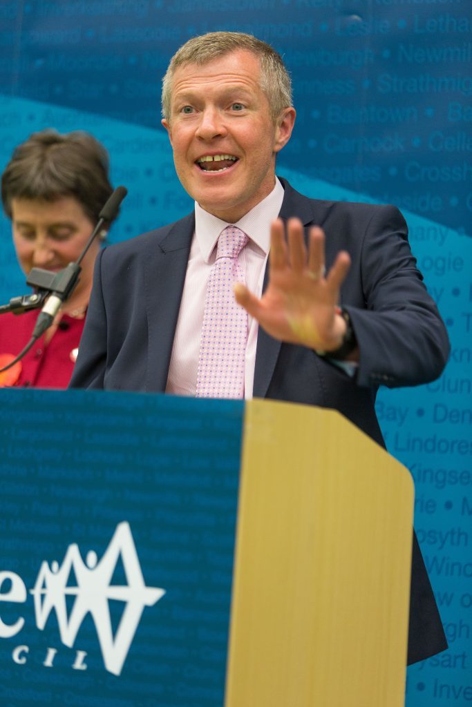 Willie Rennie thanks supporters after victory.