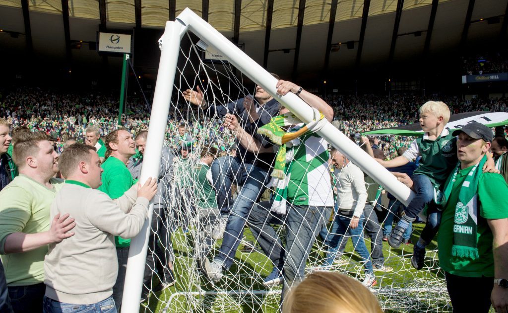 21/05/16 WILLIAM HILL SCOTTISH CUP FINAL RANGERS v HIBERNIAN HAMPDEN - GLASGOW Hibs fans rush the pitch as they celebrate their side's historic win