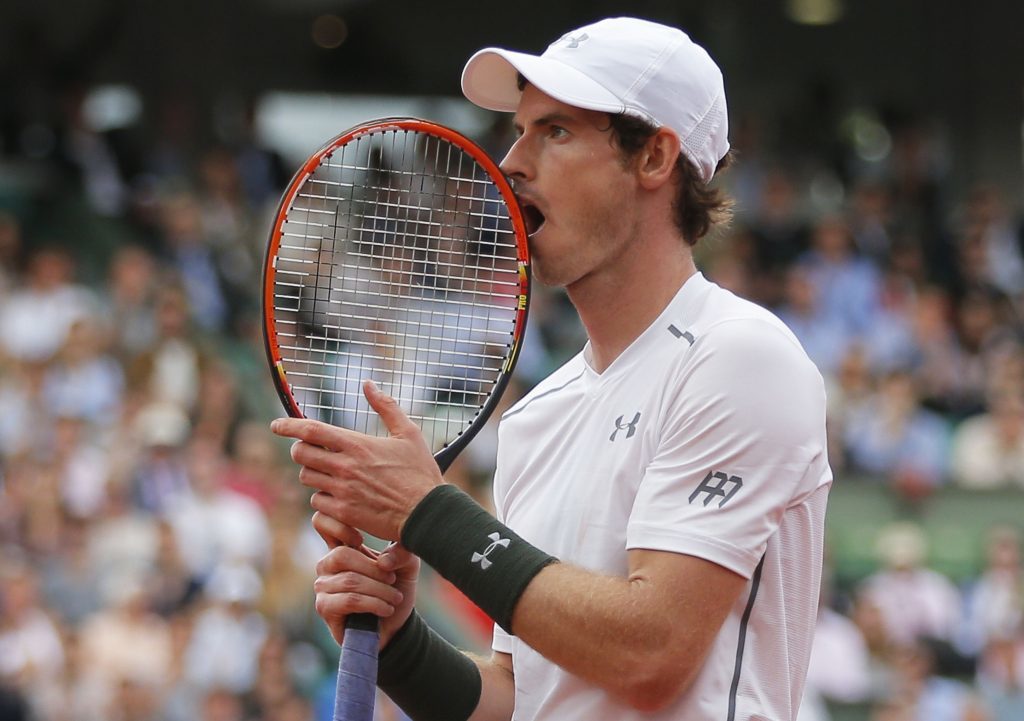 Andy Murray shows his frustrations at the French Open.