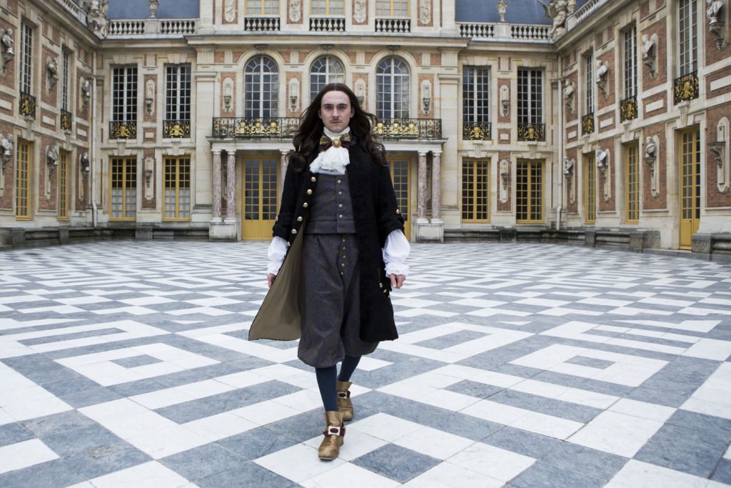 Louis XIV played by George Blagden. 