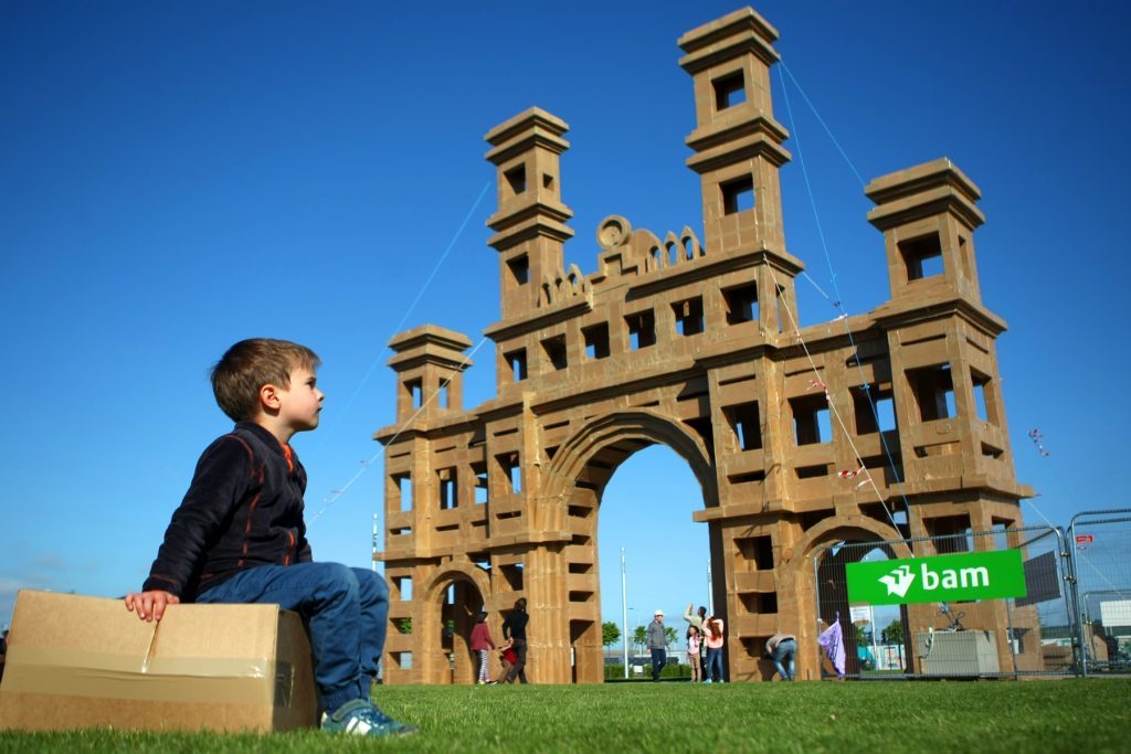 Dundee hopes to attract and develop more major events, such as the Dundee Design Festival, which featured a project to recreate the Royal Arch from cardboard - and then crush it.