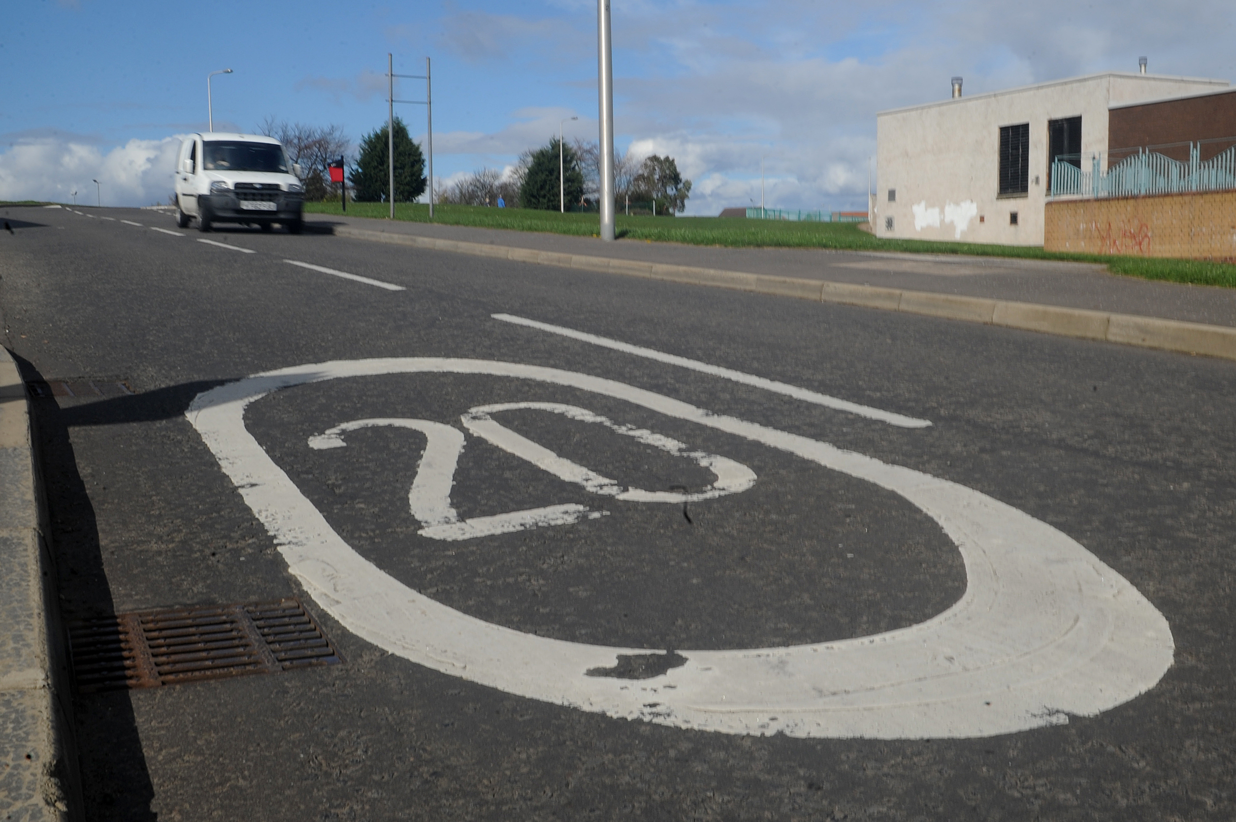 A 20mph speed limit on Lothian Crescent in Dundee.