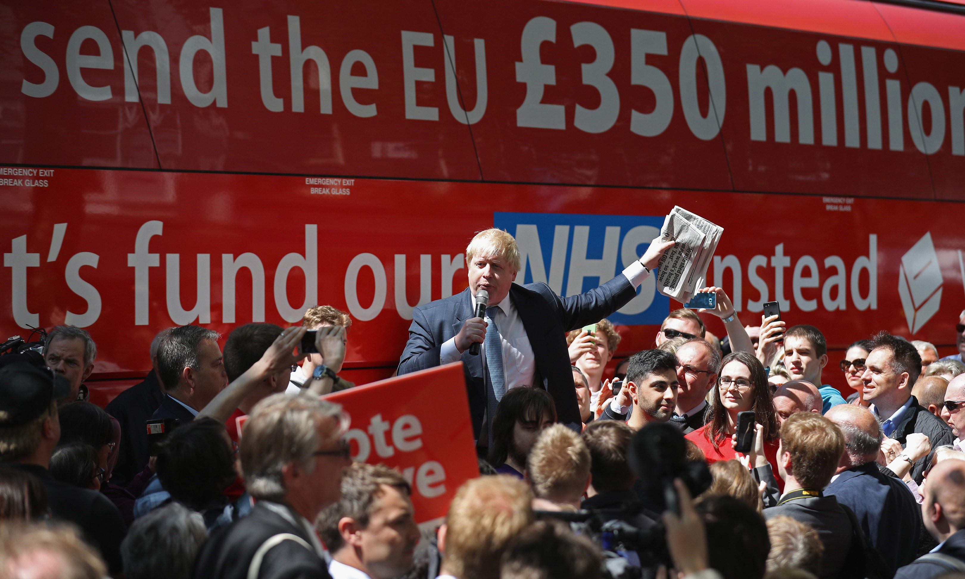 Boris Johnson MP  addresses members of the public in Parliament St, York during the Brexit Battle Bus tour of the UK on May 23, 2016