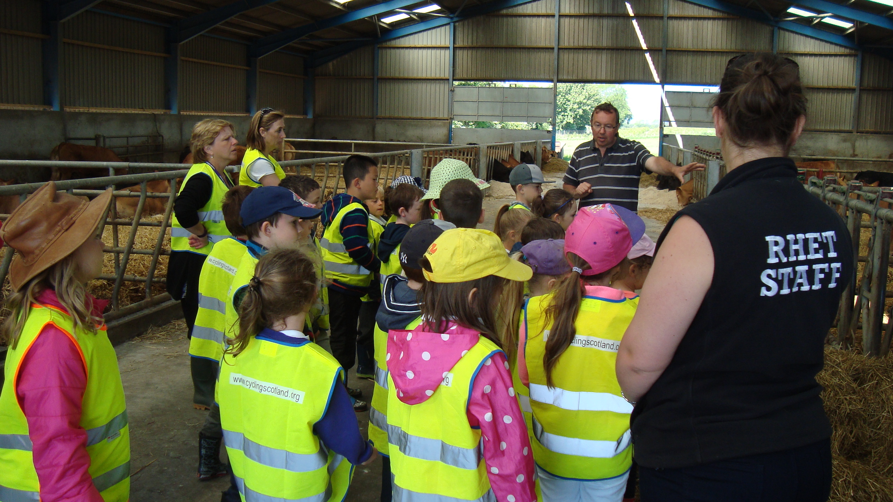 RHET aims to give all Scottish children the opportunity to learn about farming
