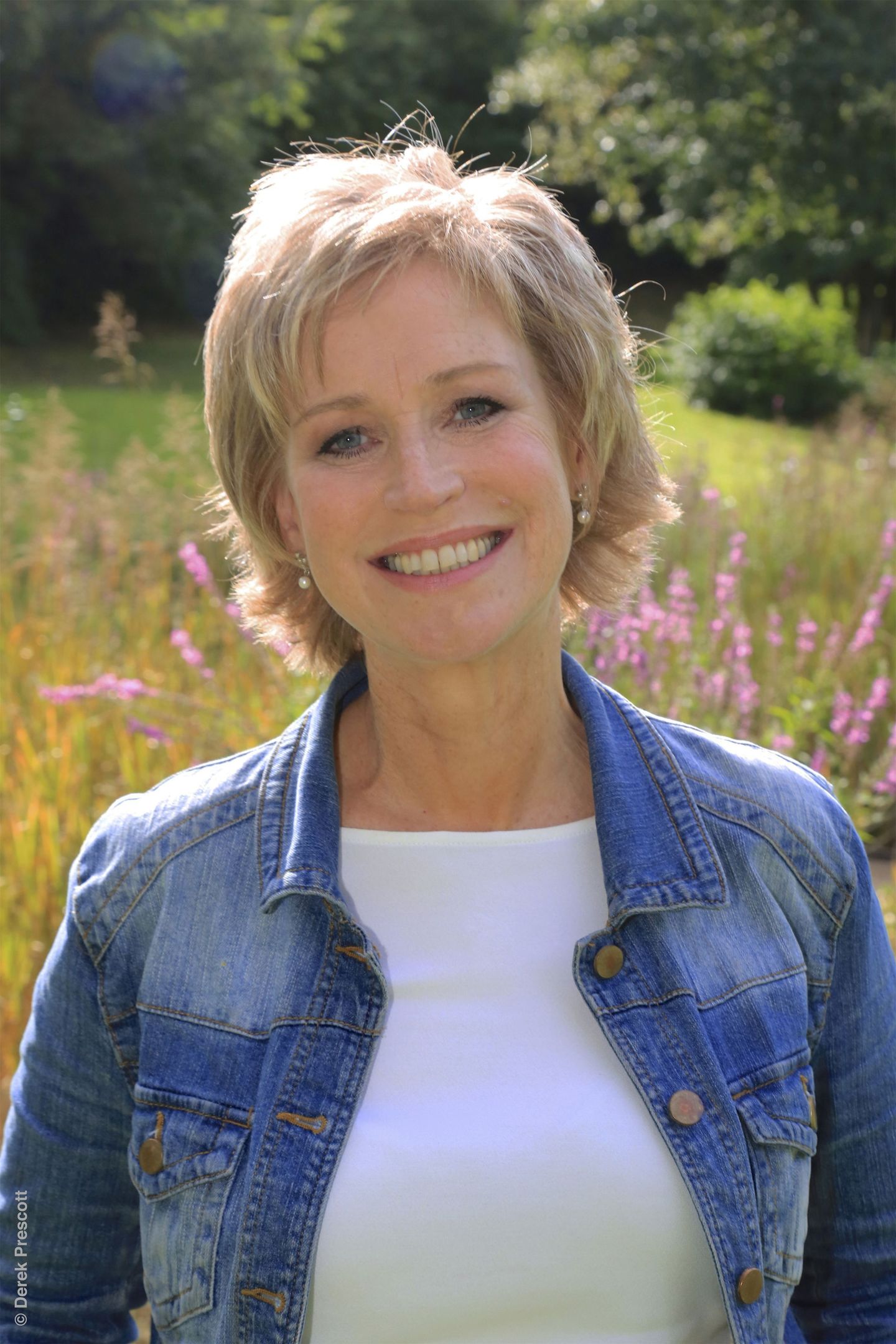 Sally Magnusson.