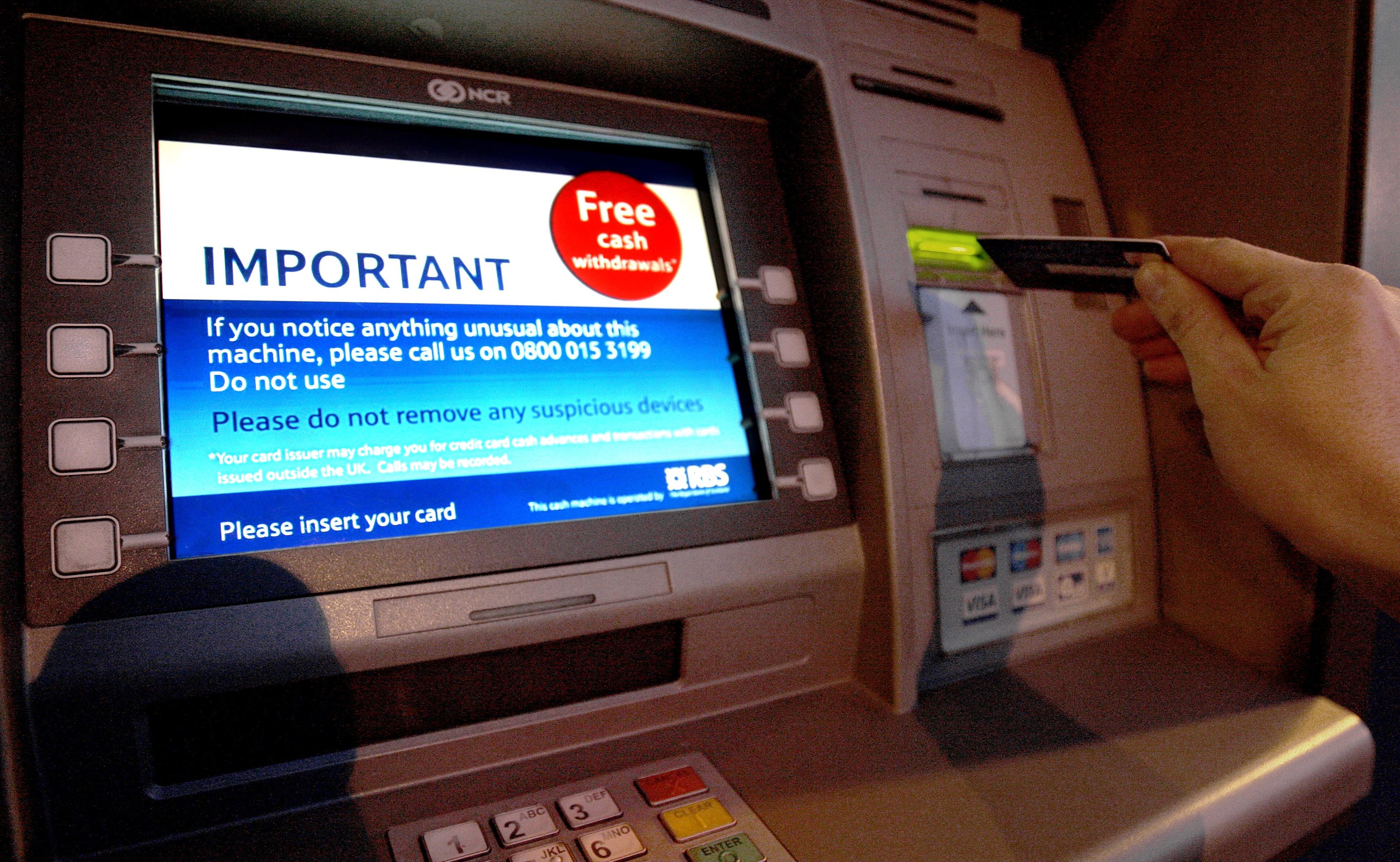 A card skimming device has been found on a cash machine in St Andrews.