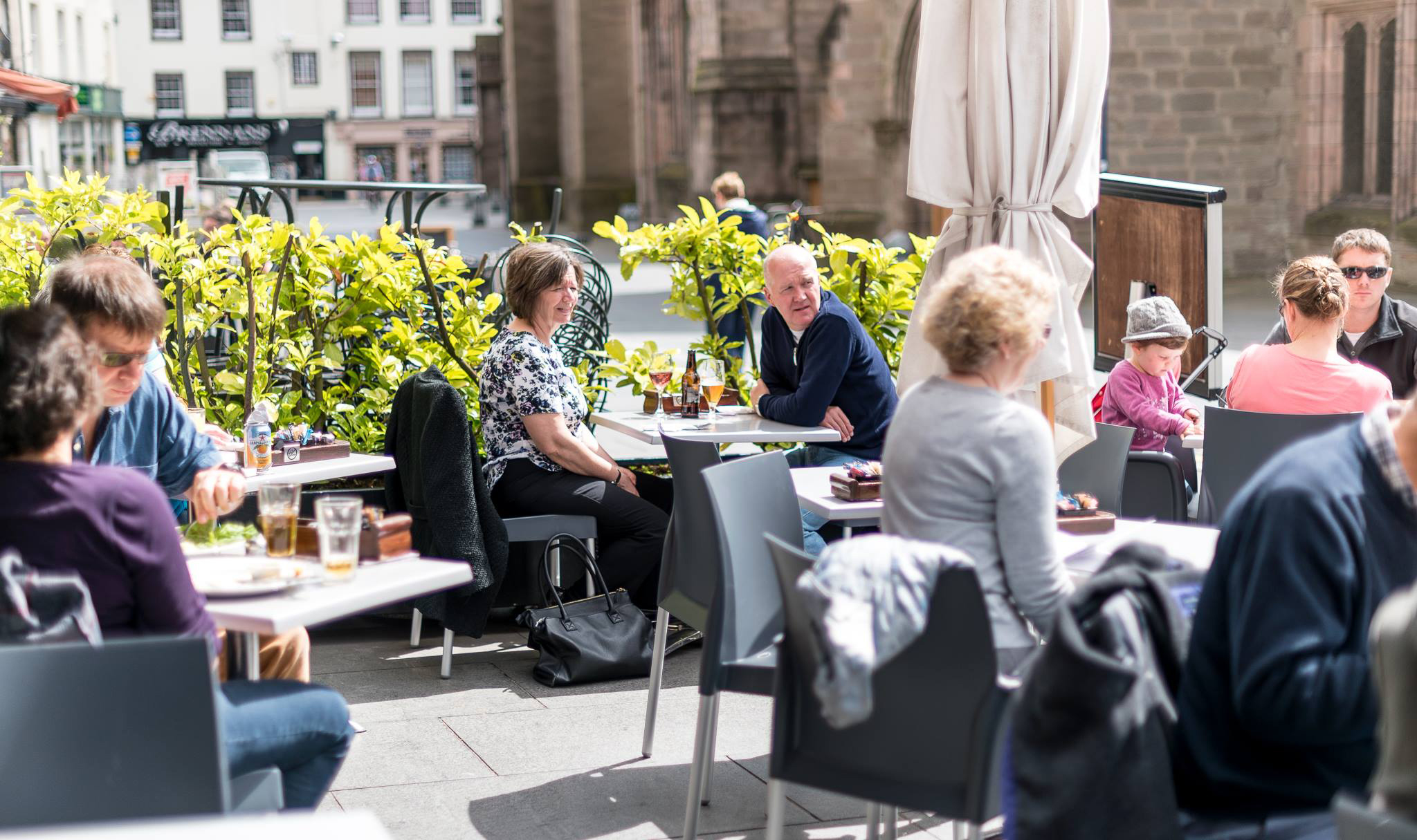 Outdoor dining in Perth city centre.