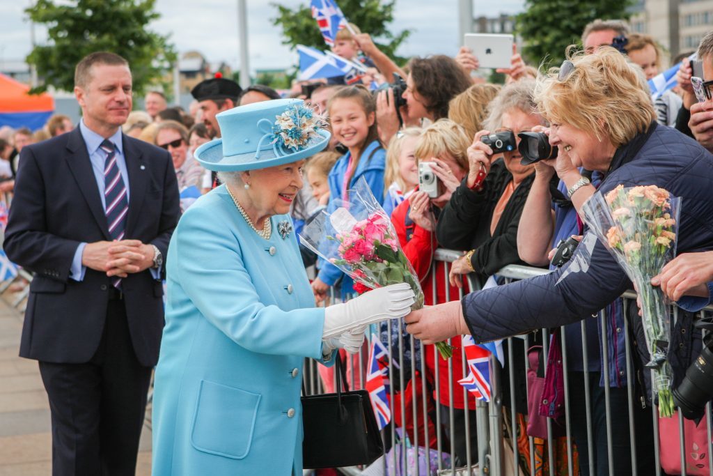 queen visits dundee