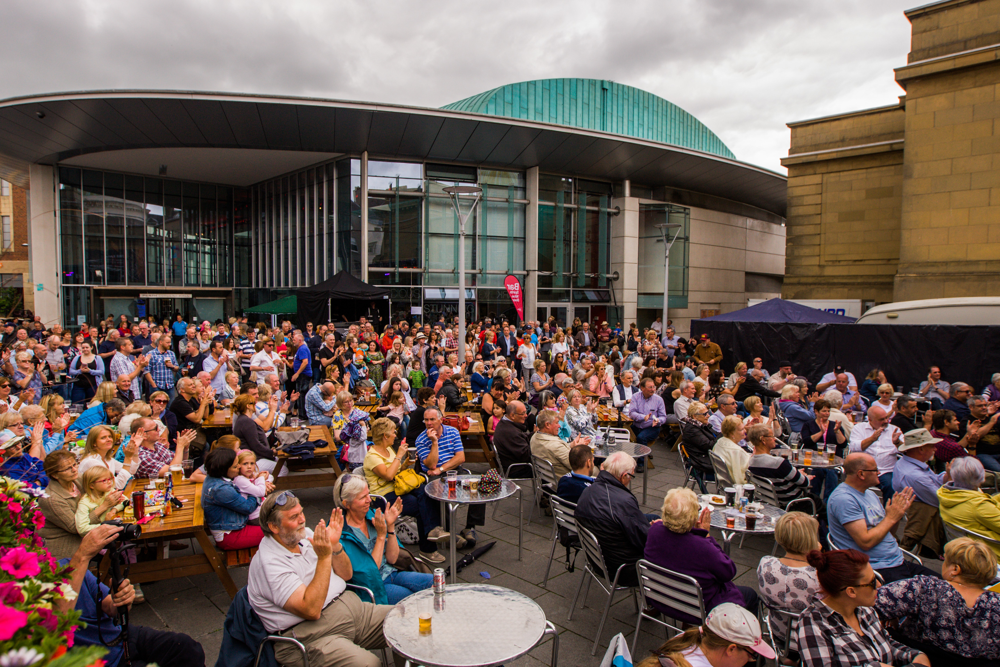 Crowds gather at Perth Concert Hall for 2015's Southern Fried Festival.