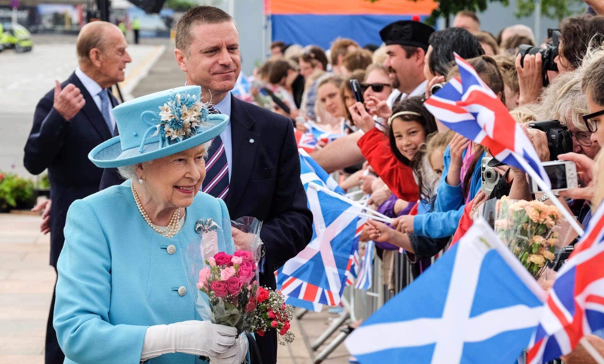 The Queen meets crowds at Slessor Square in Dundee.