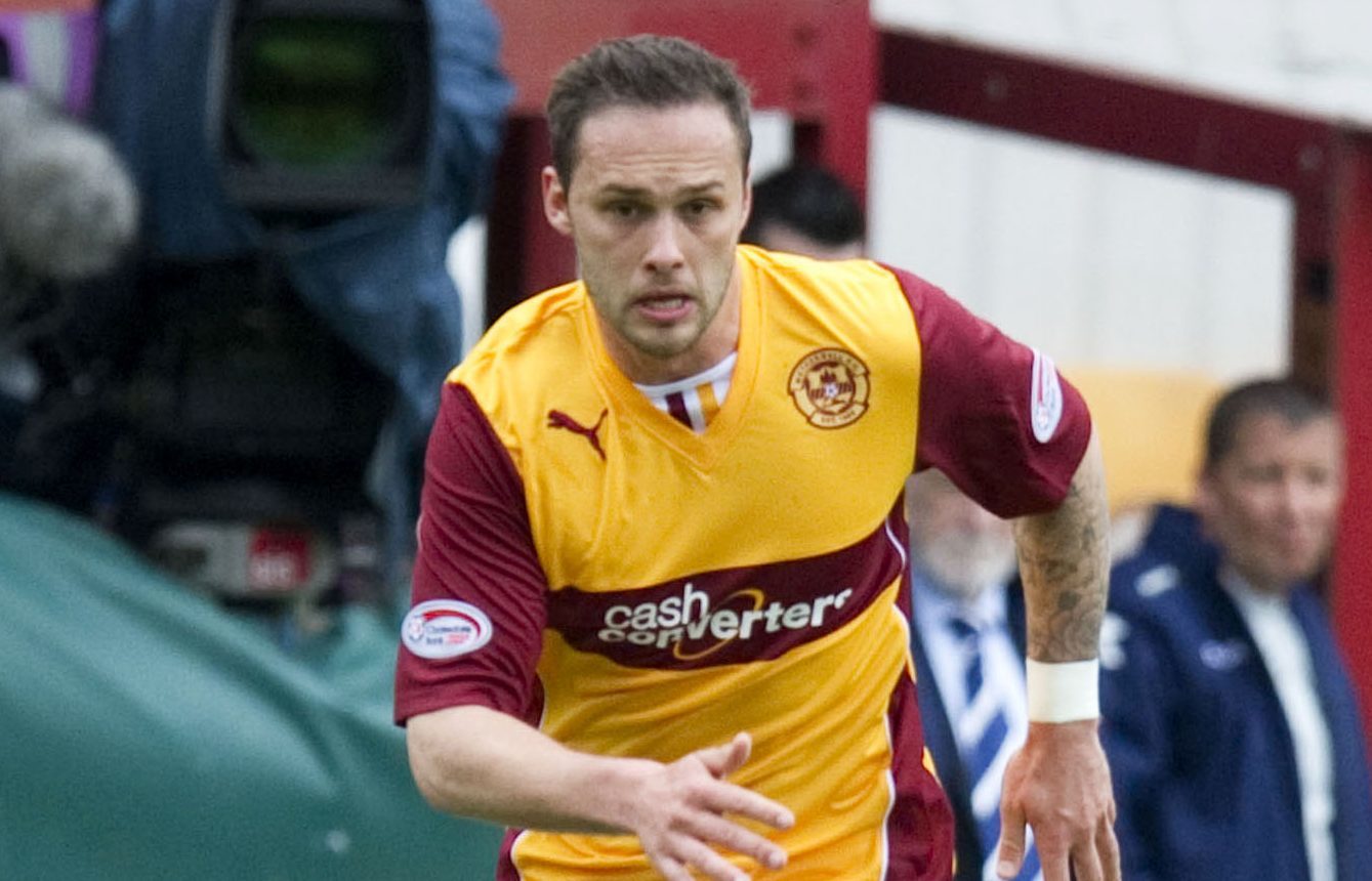 Tom Hateley in action for Motherwell.