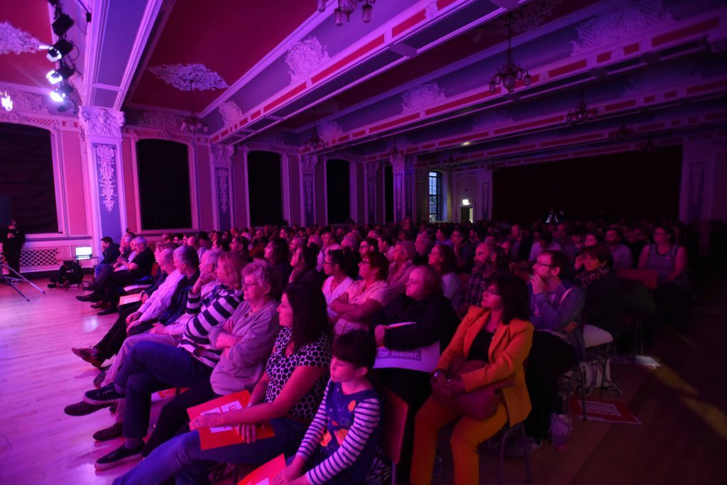 KCes_Jeremy_Corbyn_Rally_Dundee_22_260816