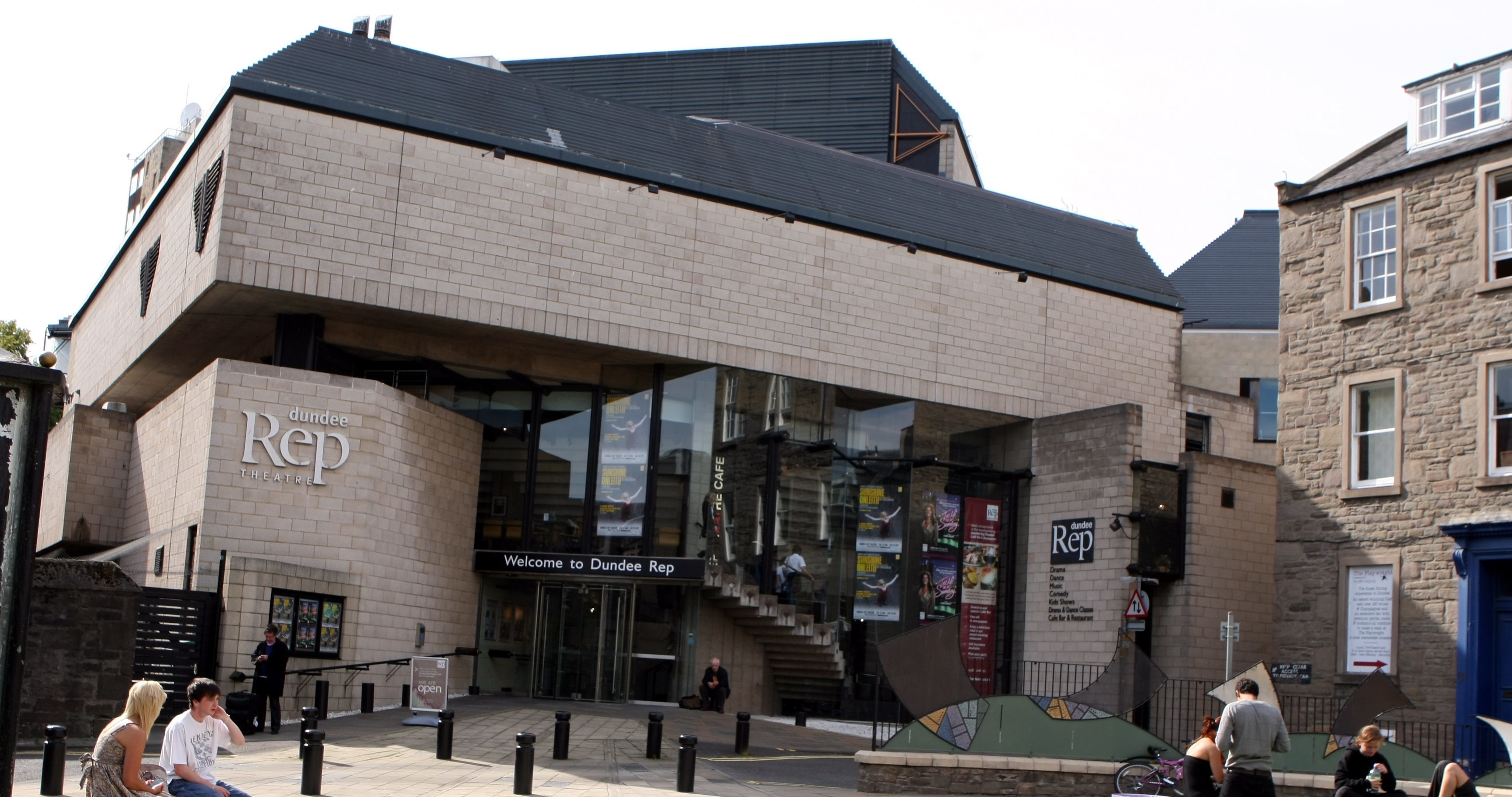 The Dundee Rep Theatre has been voted among the top ten buildings in Scotland.