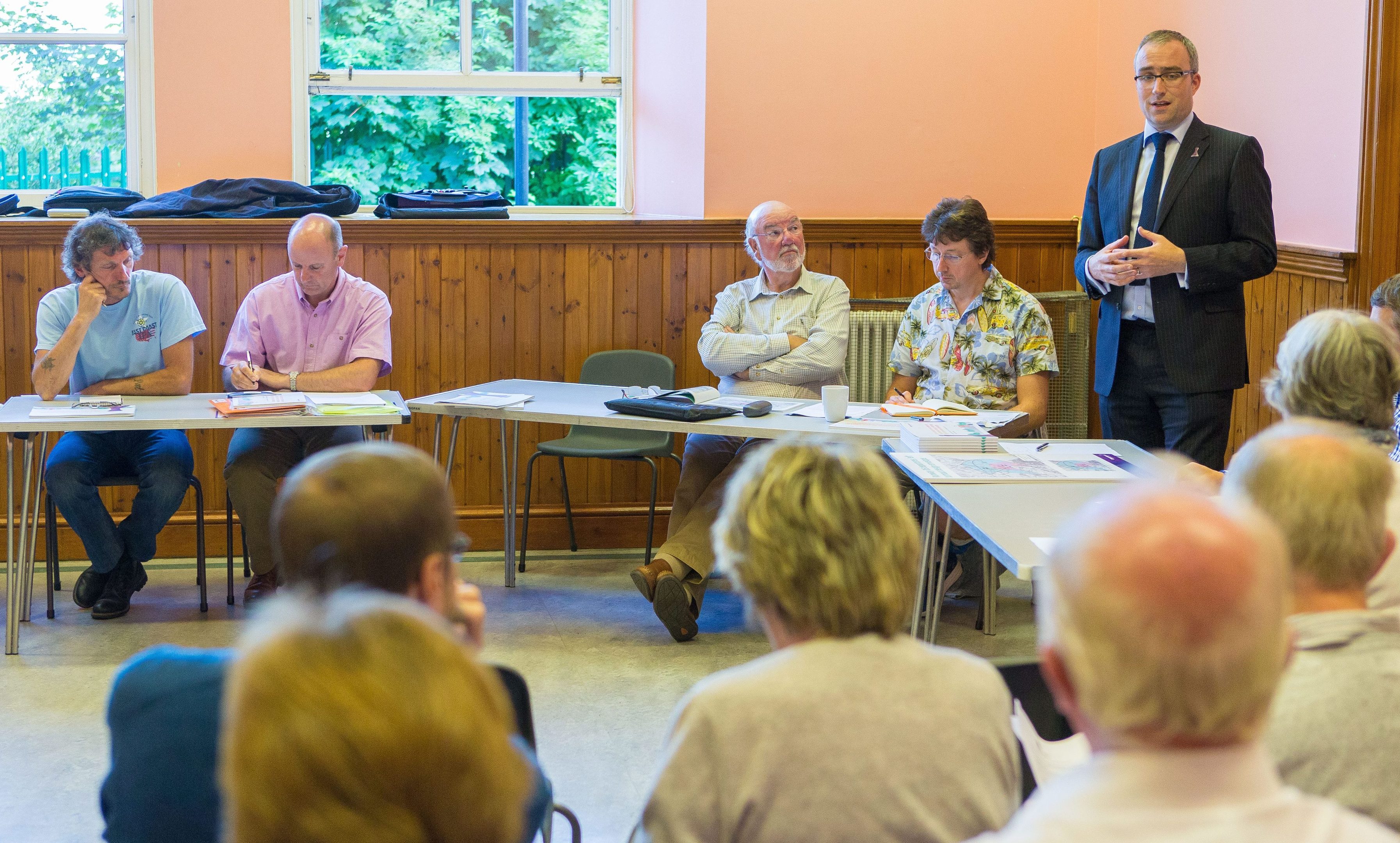 Gordon Robertson addresses residents at the meeting in Kinghorn.