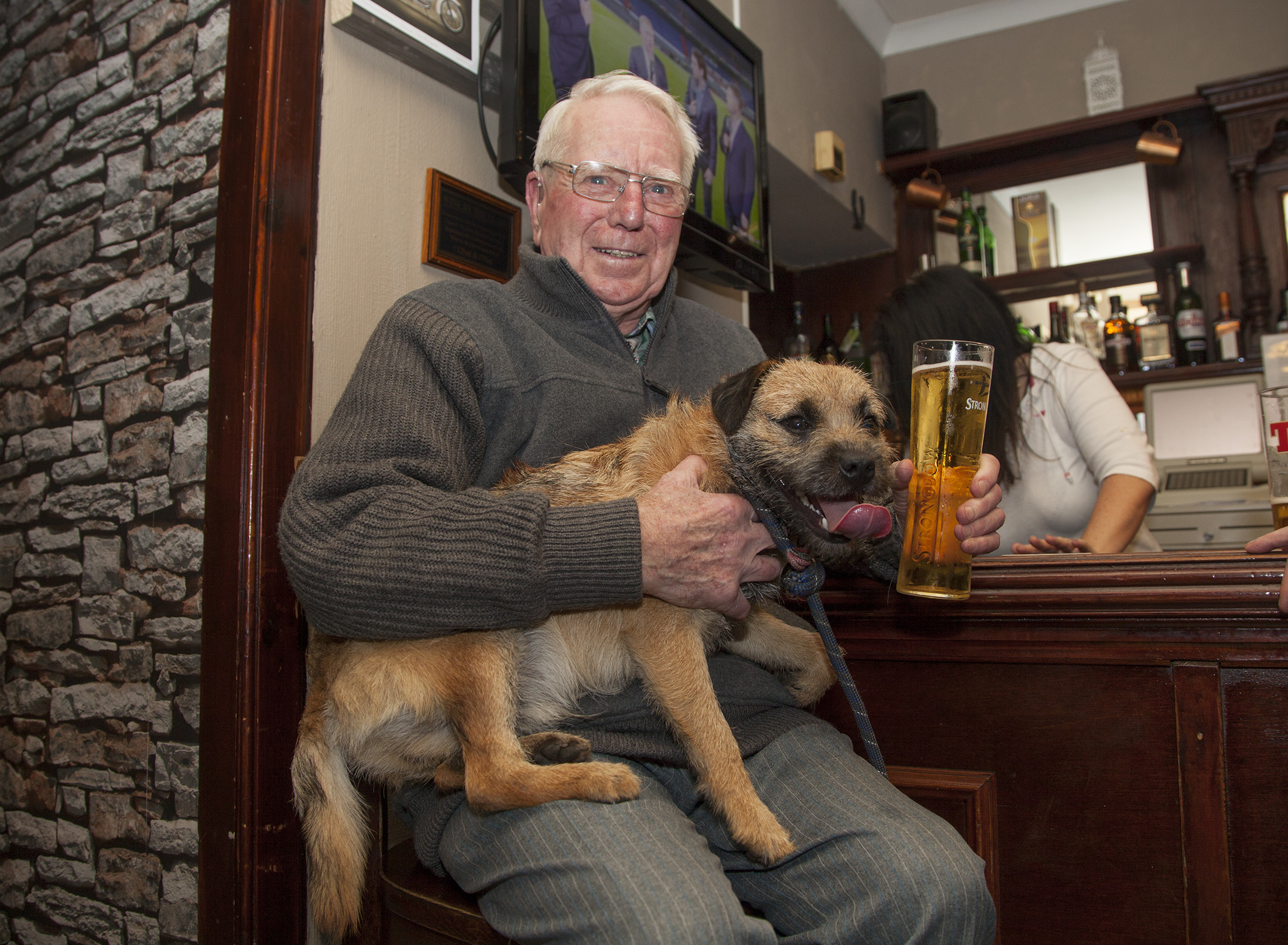 Rosco and Leonard in the Whip Inn.