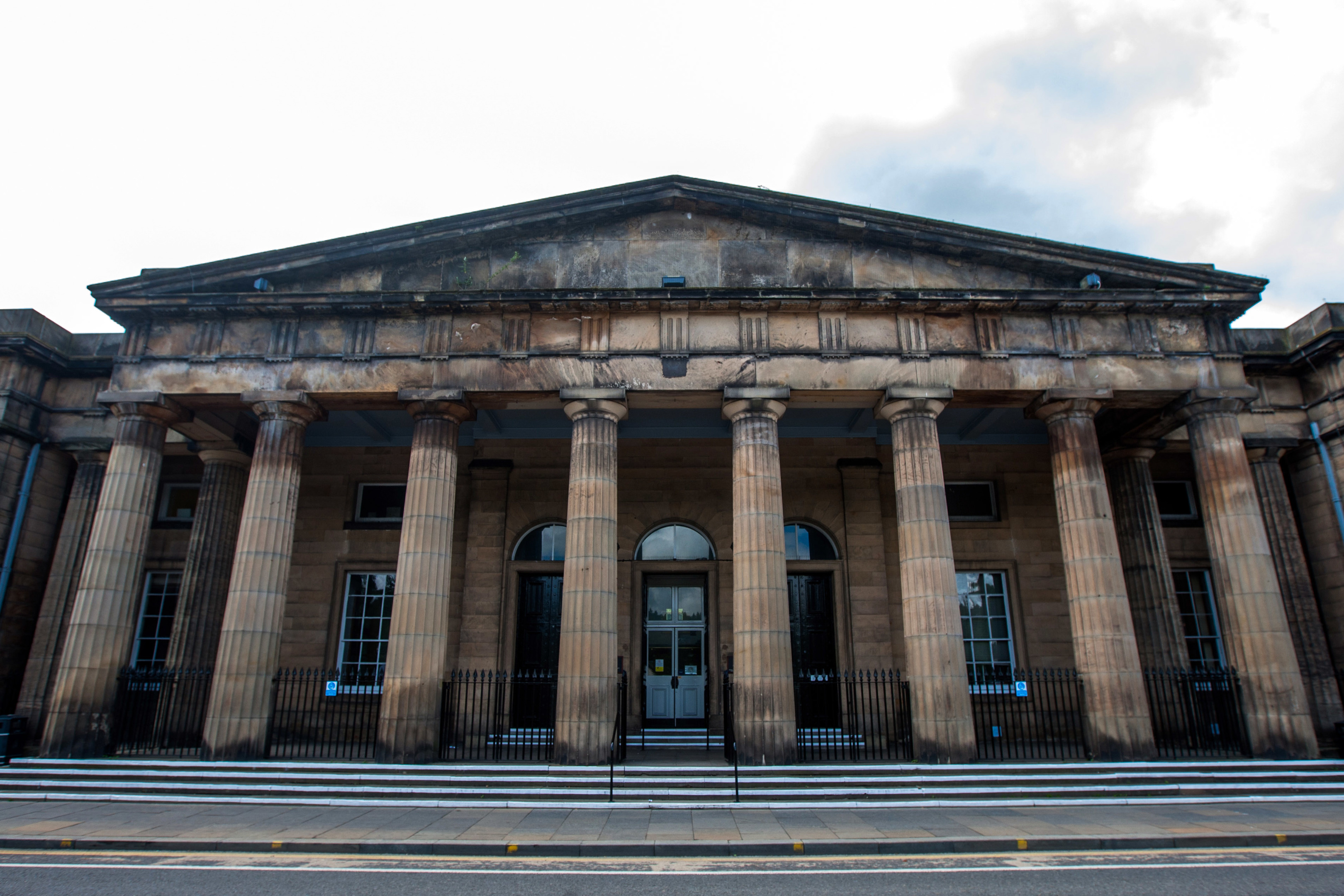 Feuding partners in crime Thomas Cummings and John Strickland were jailed for 12 months and 55 weeks respectively at Perth Sheriff Court after admitting to a bungled housebreaking.