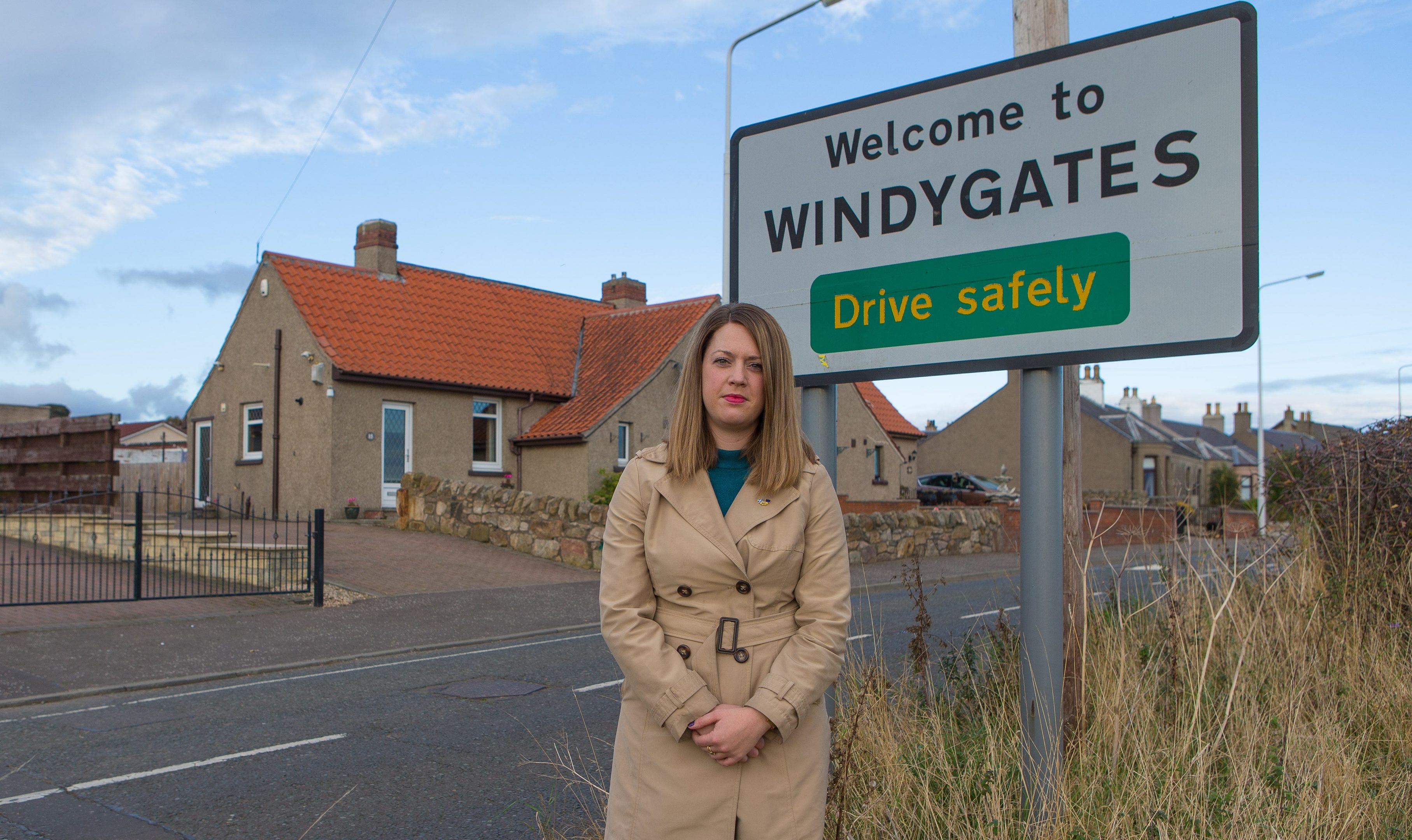 MSP Jenny Gilruth and local residents have successfully campaigned to have the Windygates School Bus service reinstated.